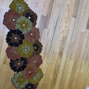 Runner for the table